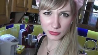 Sodomie et ejac faciale pour la cuisinière.