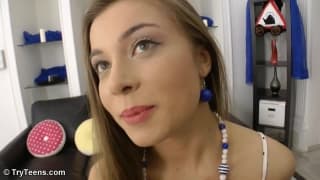 Mercedes une magnifique brune sodomisé