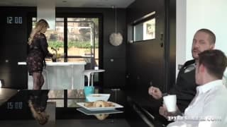 Anna Polina plutôt sexy avec sa lingerie