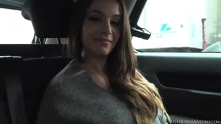 La belle Cara Saint-Germain va prendre cher.