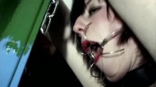 Une soumise et sa maîtresse pour un homme