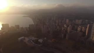 Anna Polina commande un homme sur internet