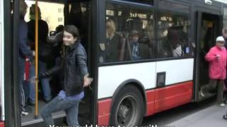 Il écume Prague pour trouver une étudiante