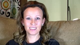 Casting porno sensuel avec masturbation et gape anal