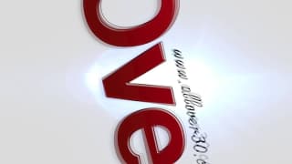 La sensuelle Margo se masturbe en lingerie