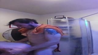 Couple amateur se fait plaisir devant la cam