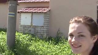 Elle va baiser pour quelques dollars !