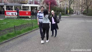 Un bon plan a quatre dans un bureau