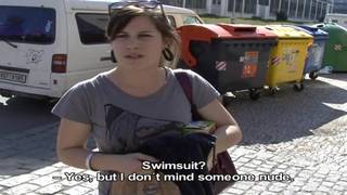 Un ramassage de filles dans les rues tchèques