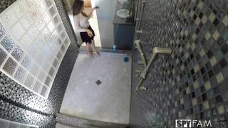 Brunette se fais prendre par son beau-père Fellation, Brune, Petits Seins, Webcam Sexe, Voyeur, Cunnilingus, Porno Famille, Doggystyle