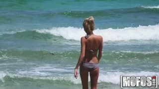 Une bonne pipe en rentrant de la plage