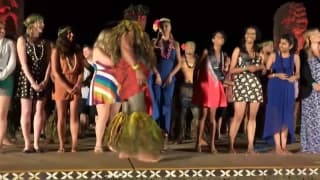 Blonde se gode bien et veut une grosse bite