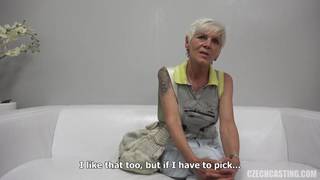 Ivana la vieille czech fait un casting