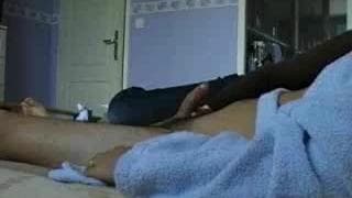 Il a une trique qu'elle compte bien lécher