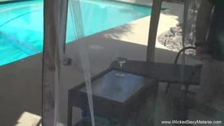 La sexy Mélanie aime être pénétrée à fond