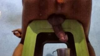 Ce mec aime jouer avec sa rondelle !