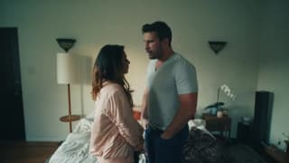 Manu Ferrara prêt à poutrer la jolie Eva Lovia