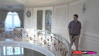 J’apprend la baise au copain de ma fille