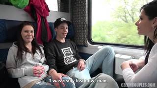 Alex Black, un mâle et un couple dans un train 