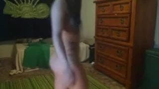 Une danse des plus excitante sur TuKif