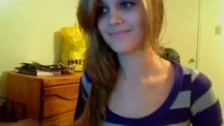 Sur internet madame aime montrer ses formes