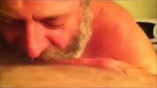 Fellation bien gourmande avec un homme amateur