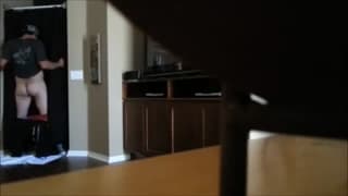 Très jolie fellation pour ces deux hommes