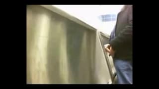 Amateurs, Brun, Branlette