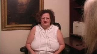 Femme âgé très coquines se fait mettre