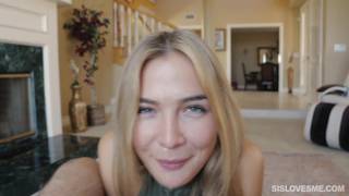 Blonde ultra sexy se fait baiser partout