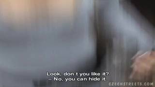 Explosion de chattes grâce à du cash