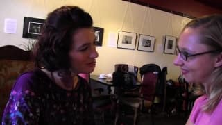 Orgasme d'une lesbienne avec sextoy