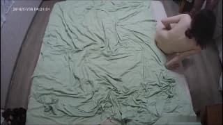 Nerd timide baise comme une vraie salope