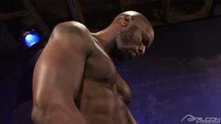 Race et Seven y vont profondément ensemble