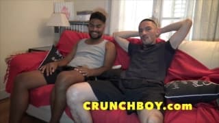 Jeune passif baisé au jus par laitno