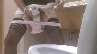 Voici comment monsieur arrive à se faire jouir