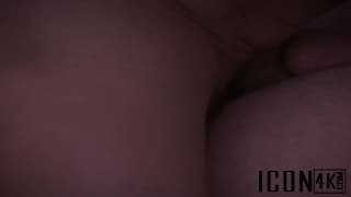 Séance chaude de barebacking gay en fin de soirée