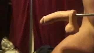 Fucking machine qui va lui donner du plaisir !