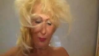 Suceuse mémorable qui va se donner à fond