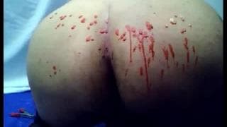 Vrai passif super soumis qui aime la cire