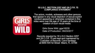 Arina et Alex vont jusqu'au bout à l'intérieur du bus de fête