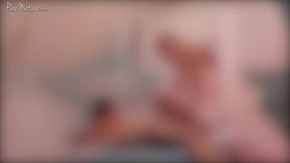 Cette belle femme se fait bien prendre