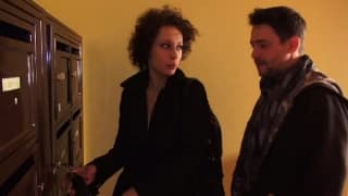 Nikita baise avec un voisin beau gosse