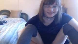 Des caresses tendres de la jolie Claire Blythe