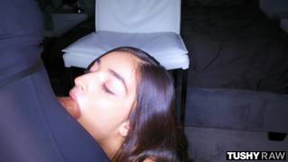 Sodomie intense et jouissive elle aime sa