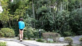 Minet asiatique qui aime montrer sa bite