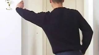 Dans la salle de bain, la fellation est au prog