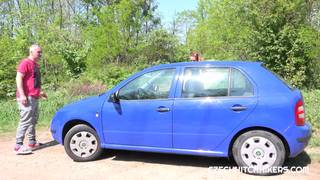 Vieux trouve la femme de ses rêves dans la rue