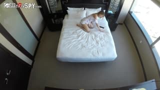 La douce Dillion Harper n'attend pas et se masturbe