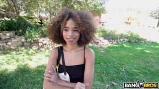 Enorme queue pour la magnifique Cecilia Lion